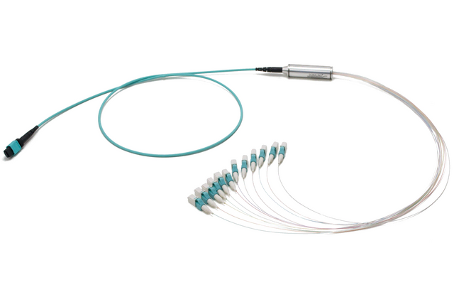 12 fiber MTP MPO med duralino fanout till LC simplex med 900um skyddstub för montering i patchpanel ODF