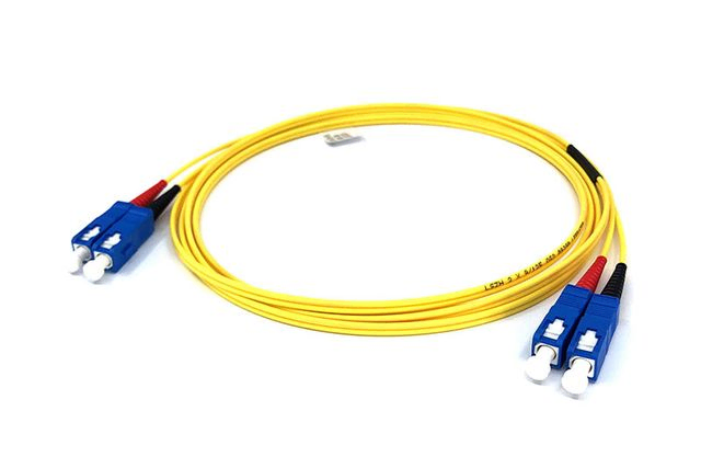 SC/UPC - SC/UPC Duplex OS2 singlemode 2m fiberpatch. F-rack Systems AB